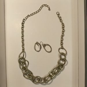 Women's costume jewelry set